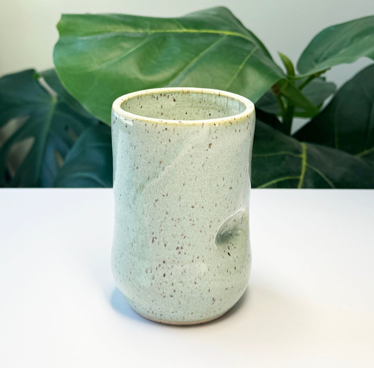 Mint Arch Thumb Cup