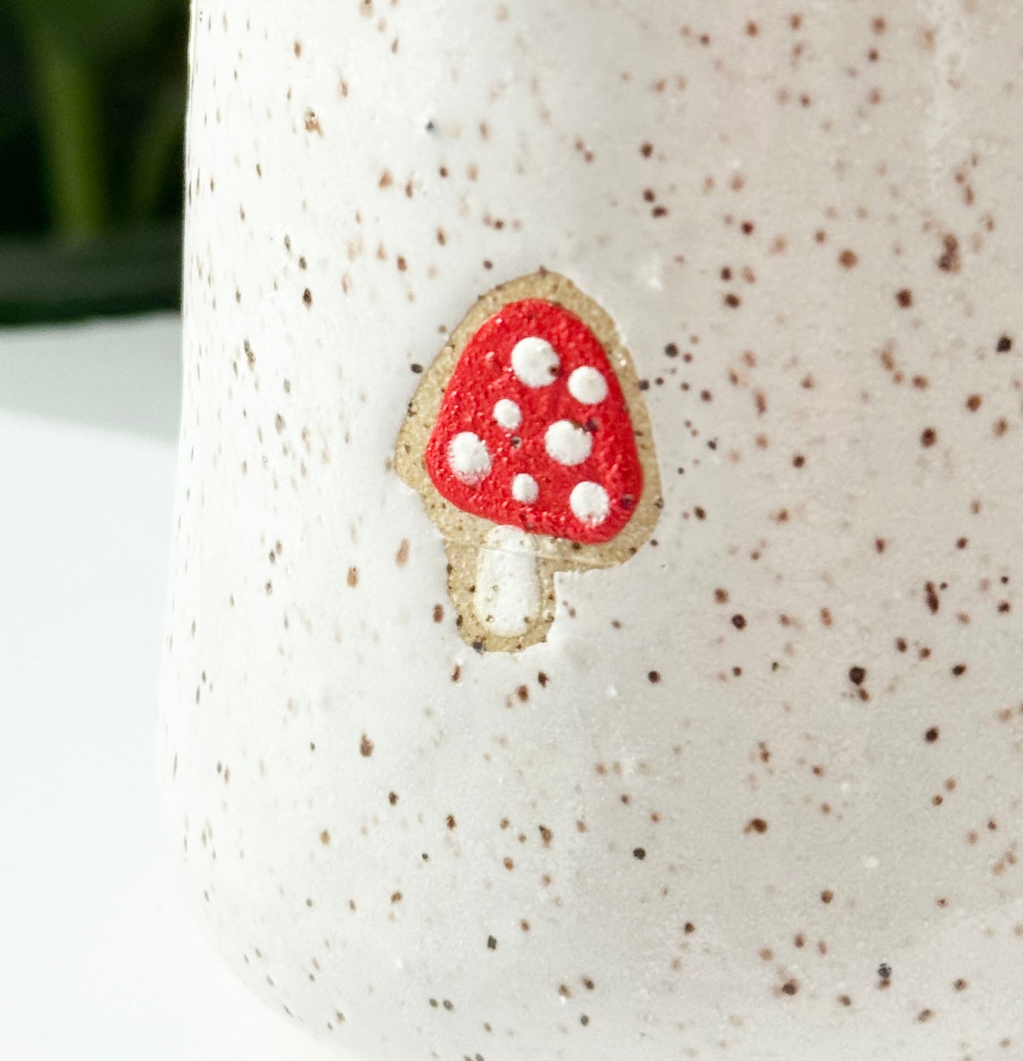 Mushroom Thumb Cup