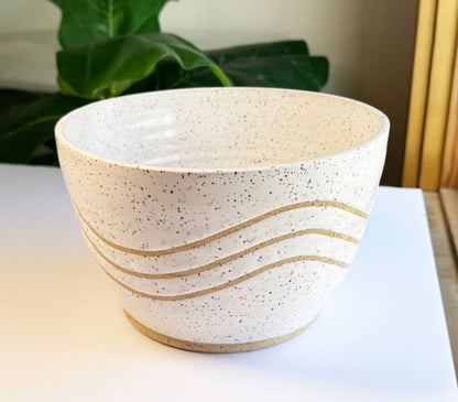 Lined dinner Bowl