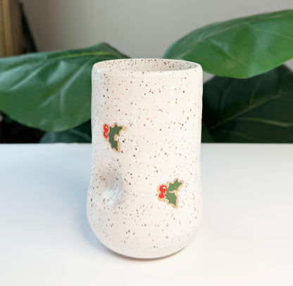 Holly Thumb Cup