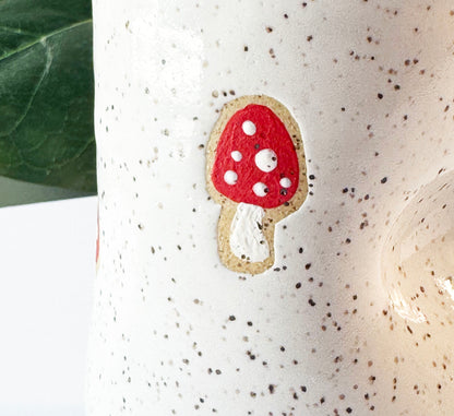 Mushroom Thumb Cup