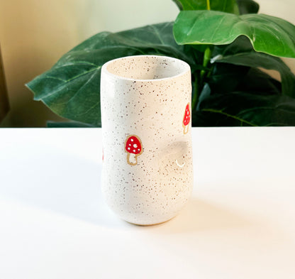 Mushroom Thumb Cup