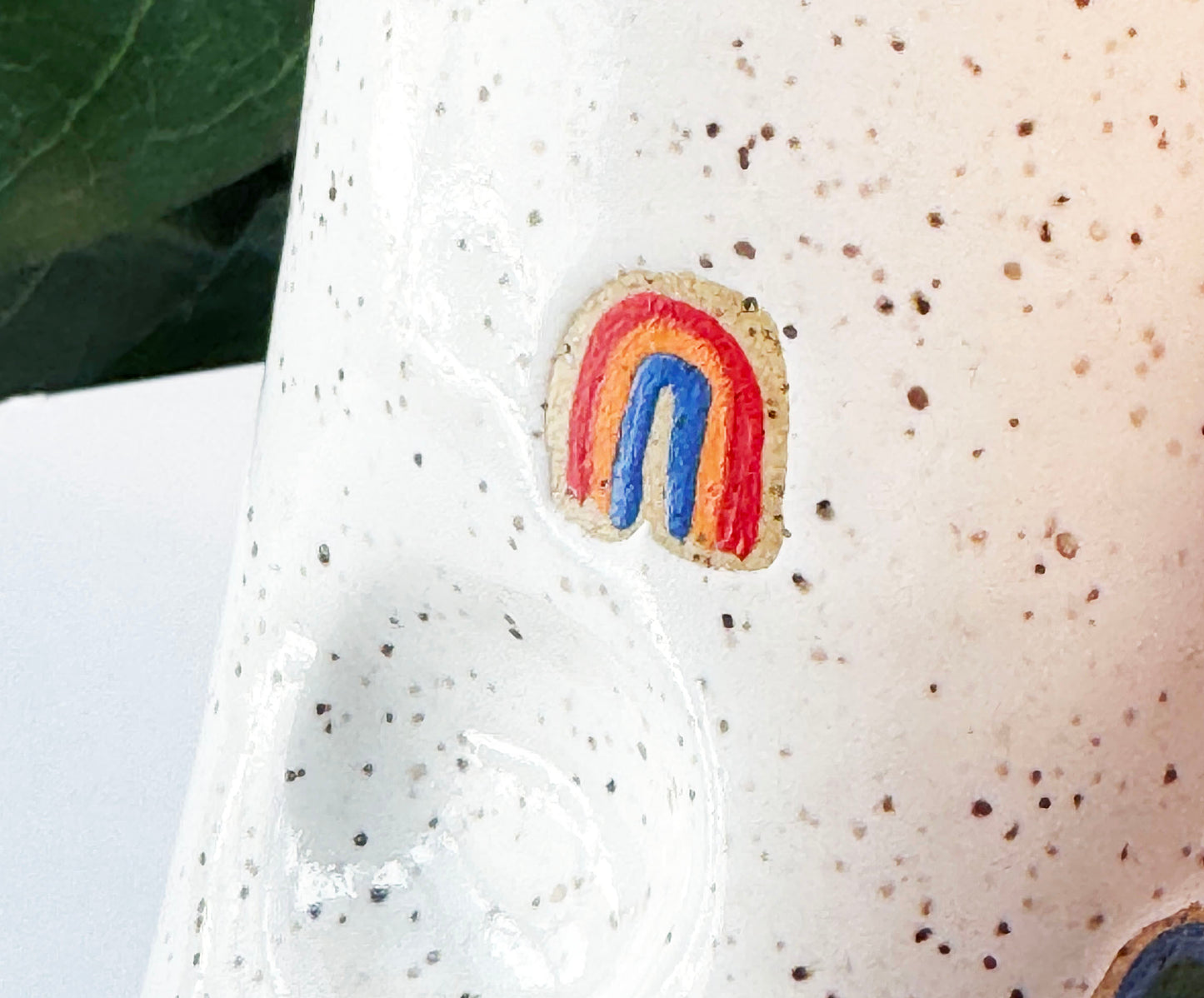 Rainbow Thumb Cup