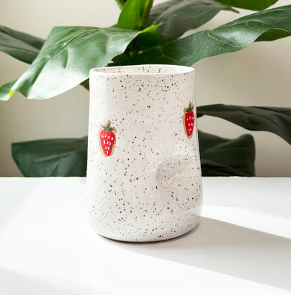 Strawberry Thumb Cup