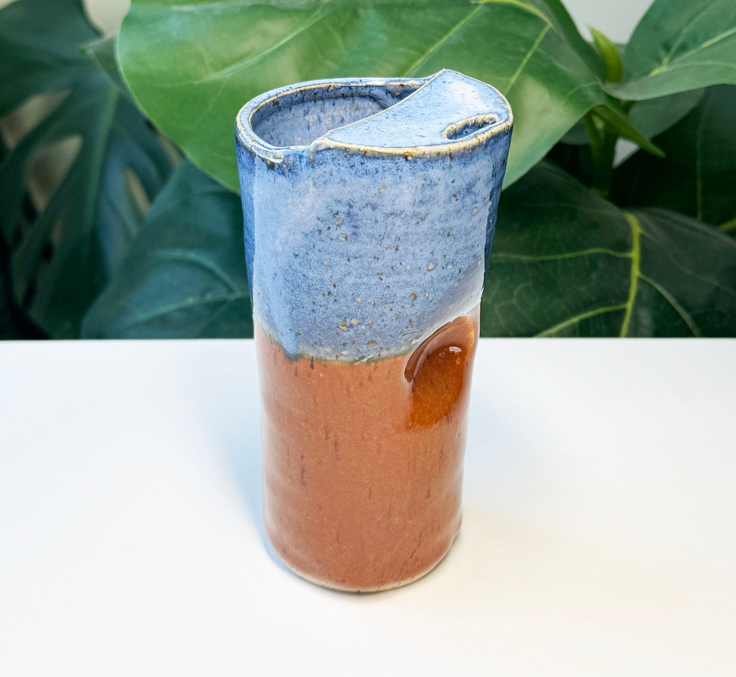 Western To-go Thumb Cup