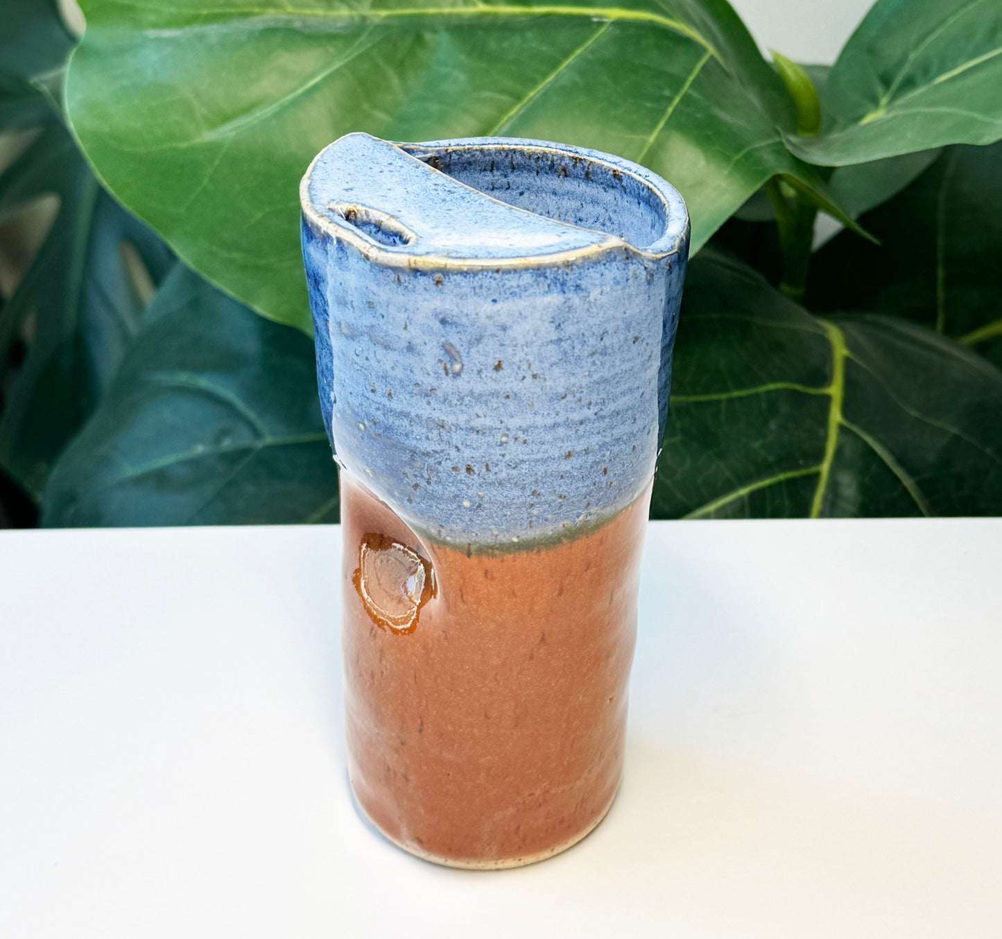 Western To-go Thumb Cup